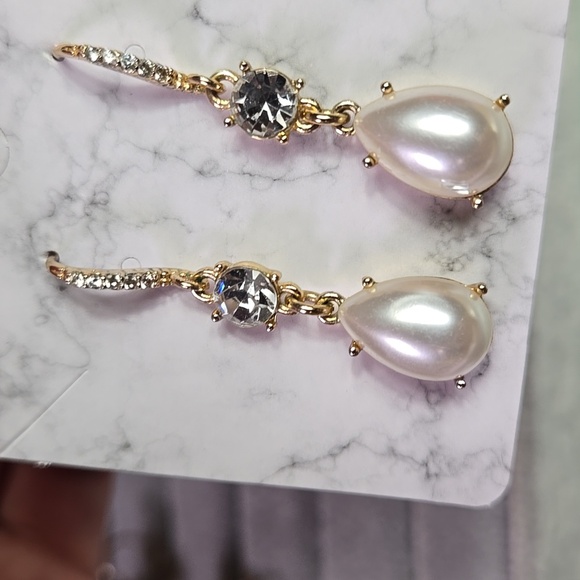 Gold Tone Silver Fuax Pearl Drop Earrings - Picture 11 of 17